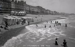 Beach-at-Eversfield-Place.-1904.